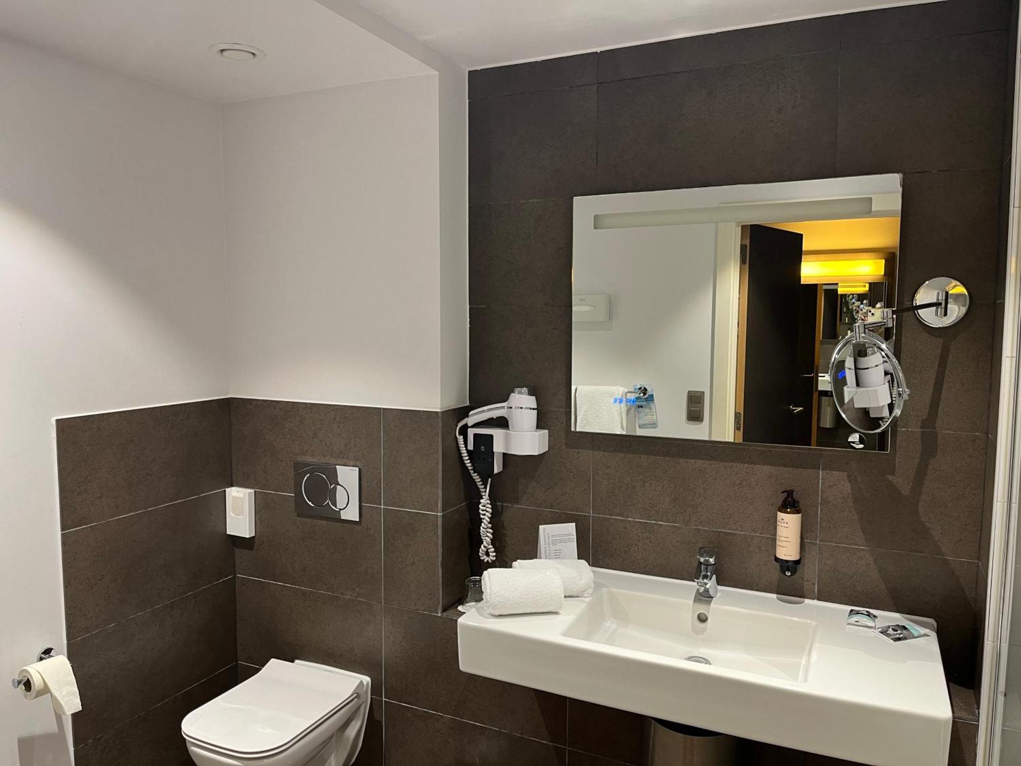 Mercure Hotel Brussels Centre Midi Saint-Gilles Экстерьер фото
