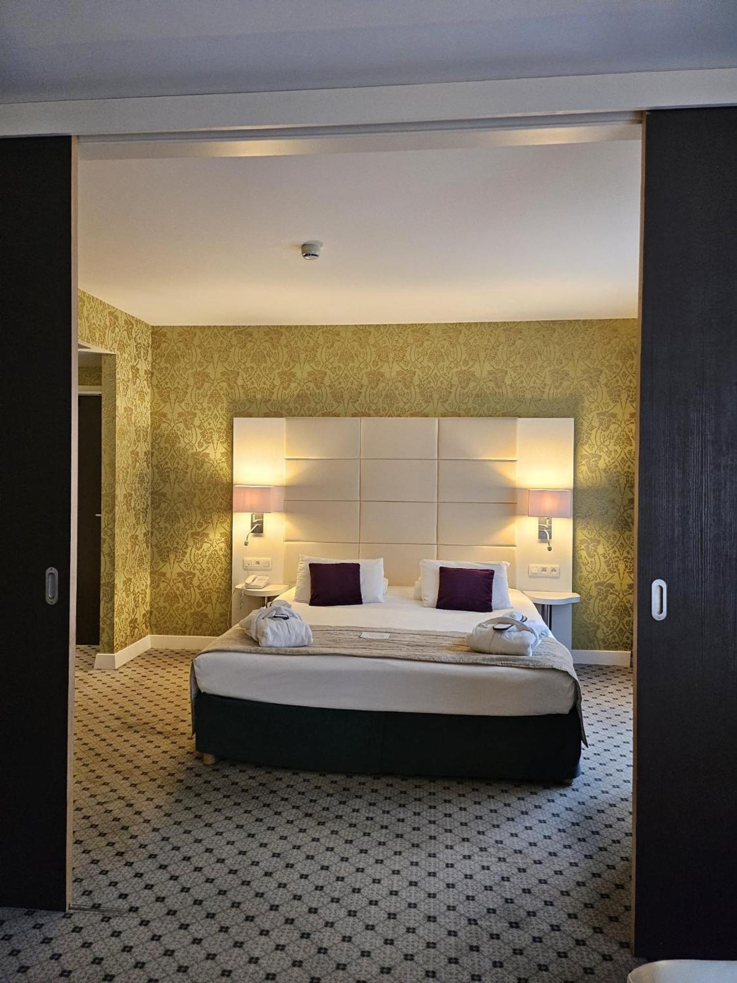 Mercure Hotel Brussels Centre Midi Saint-Gilles Экстерьер фото